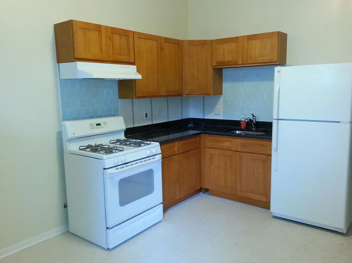 2030 W 23rd Street — Photo 3