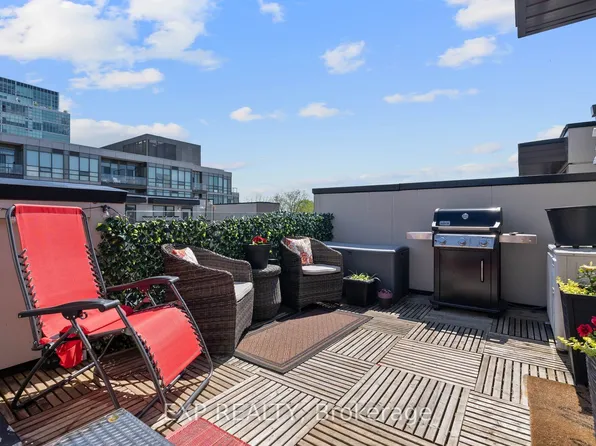 30 Fieldway Rd #89, Toronto, ON M8Z 0E3