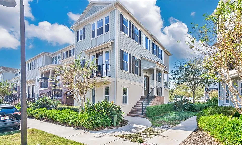 921 Taramundi Dr
