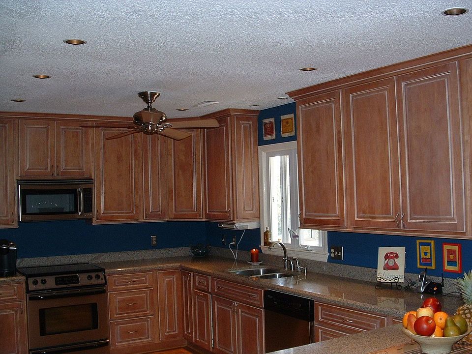 2nd image of 913 Carolina Sands Dr