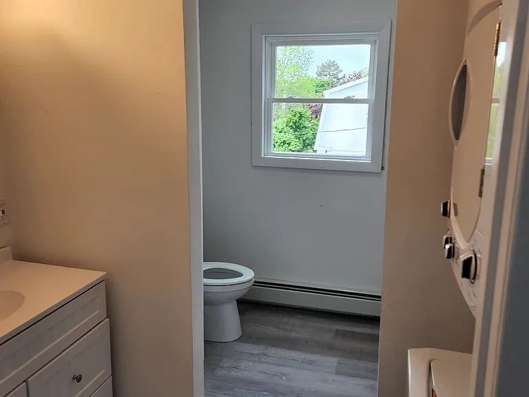430 Grandview Ave #9 — Photo 10