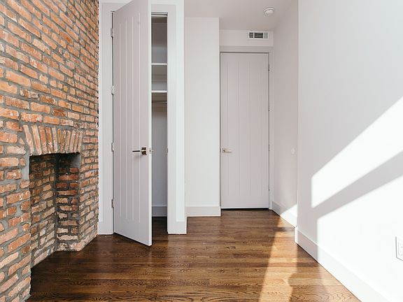 4th image of 177 Wyckoff Ave #2B