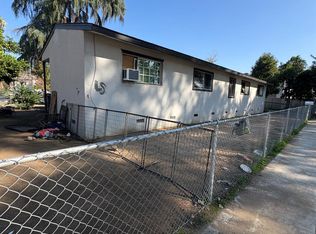 611 E Kearney Blvd, Fresno, CA