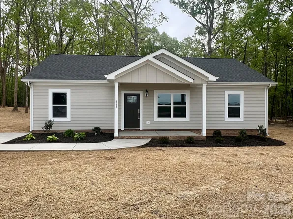 1605 N Sutherland Ave, Monroe, NC 28110
