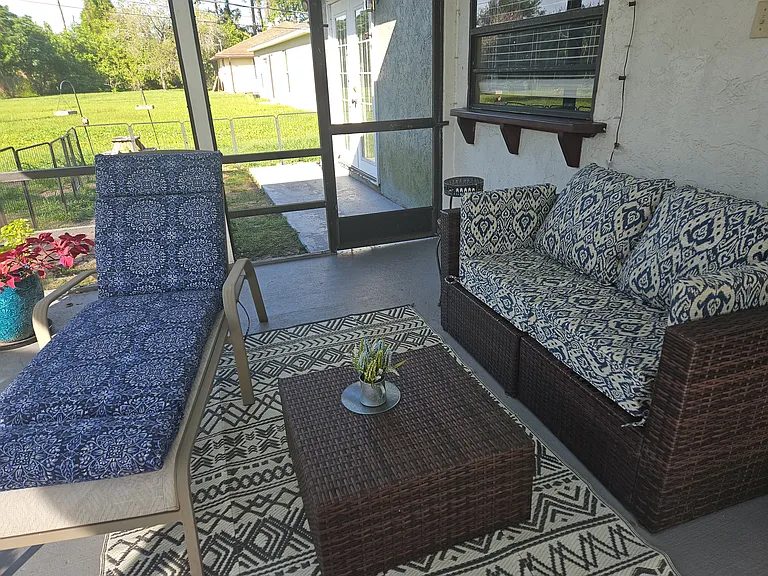 743 SE Albatross Ave — Photo 7