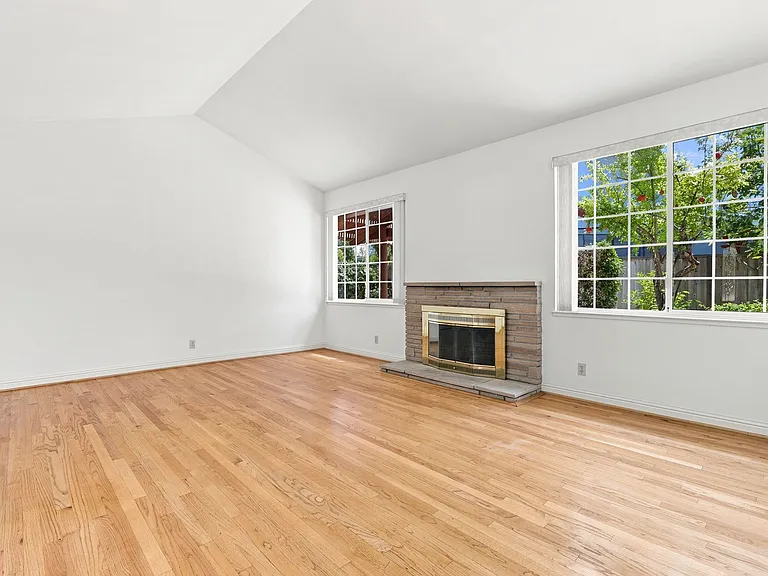6573 Mount Wellington Dr — Photo 3