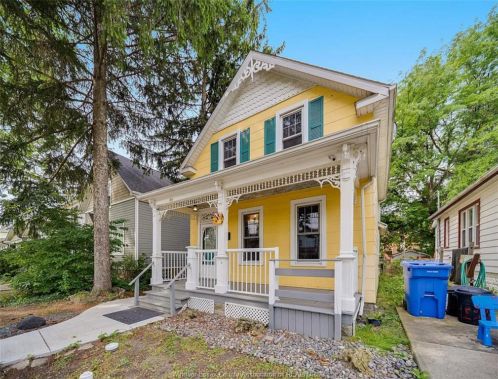 3 bed, $2,500 — Photo 2