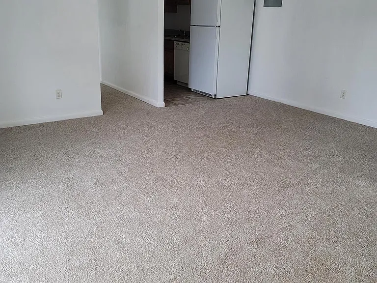 625 A Chesapeake St SE #205 — Photo 13