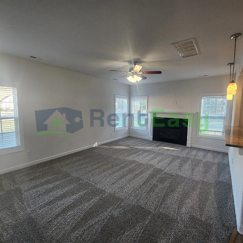 5 bed, 3.0 bath, 2350 sqft, $2,750 — Photo 2