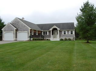65 Country Way, Dartmouth, MA 02748