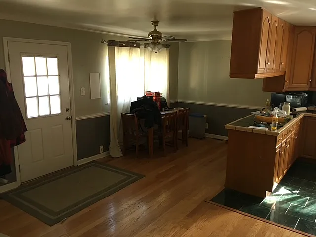 3 bed, 1750 sqft, $2,900 — Photo 2