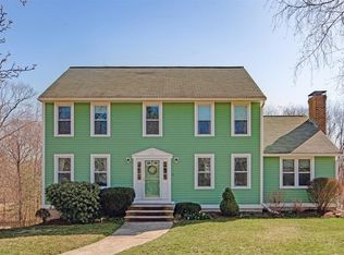 15 Old Rubbly Rd, Beverly, MA 01915