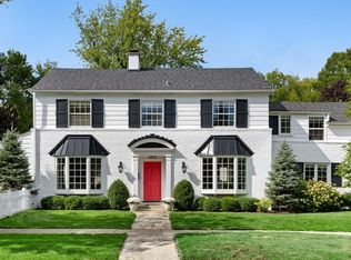 2101 Kenilworth Ave, Wilmette, IL 60091