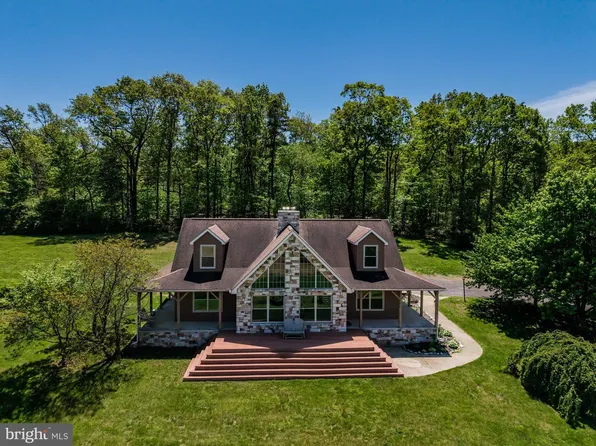 95 Stiles Dr, Marysville, PA 17053