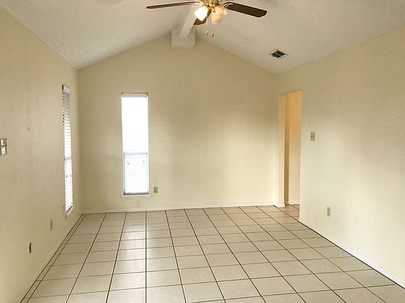5th image of 2778 Camargo Dr