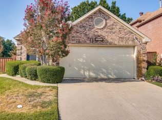 2237 Walnut Grove Ln, Garland, TX 75044