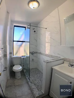 Rented by Bond New York | media 9