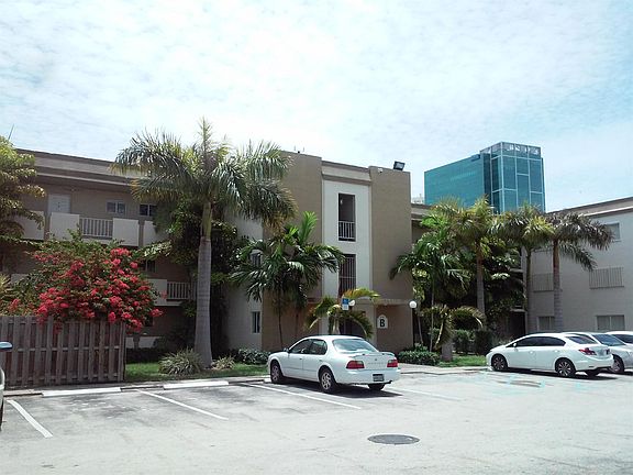 3rd image of 7701 N Kendall Dr APT 124B