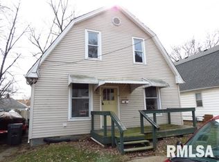 1210 Ann Eliza St, Pekin, IL