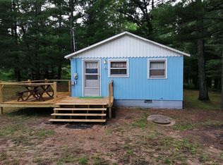 2826 Ridge Rd, Harrison, MI 48625