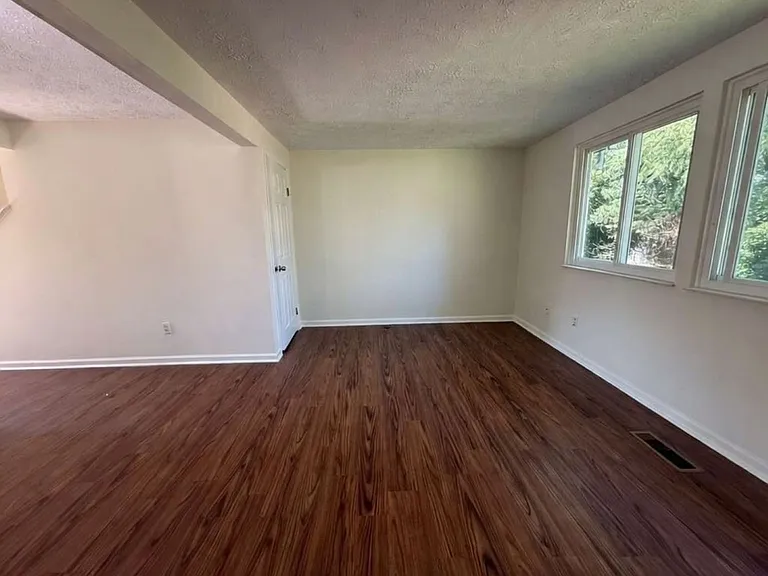 9432 Lexington Cir #G — Photo 9