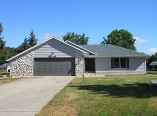 23685 Woodsdale Ct, Elkhart, IN 46516