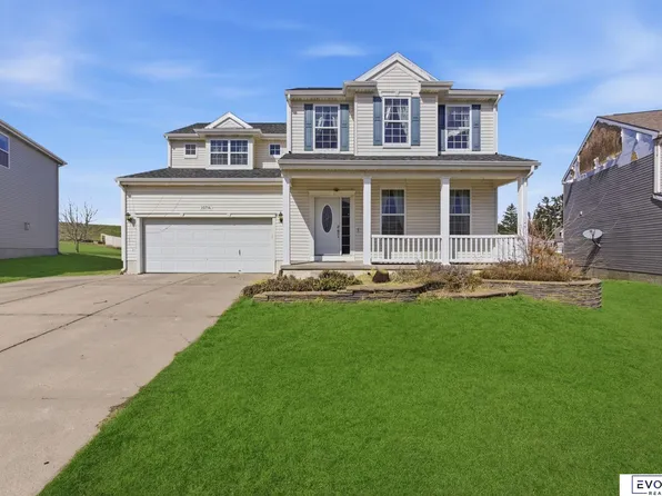 10714 King St, Omaha, NE 68122