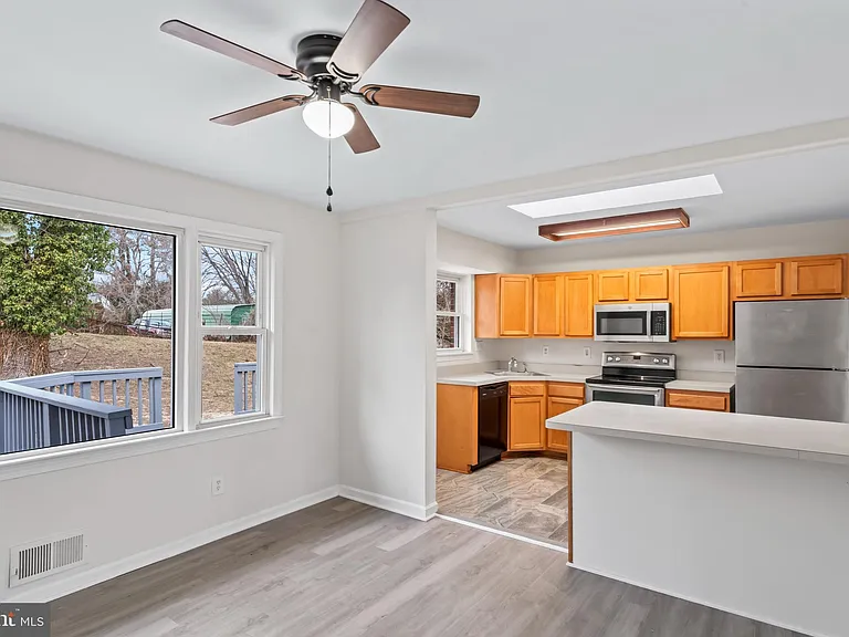 4502 Henderson Rd — Photo 14