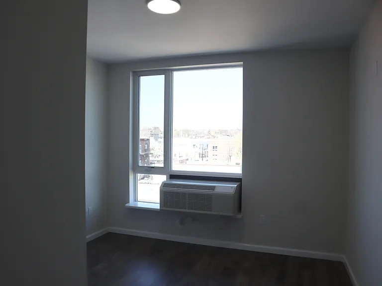 Clark street apartments — Photo 21