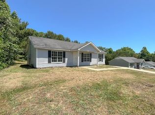 112 Hickory Ln, Carrollton, GA 30116