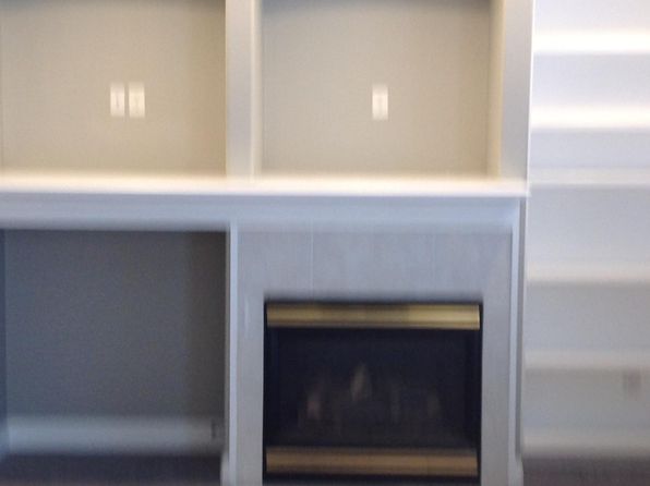1321 S Lansing Ct