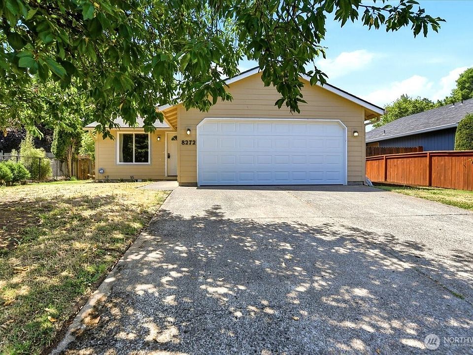 1st image of 8272 NE Snowberry Loop