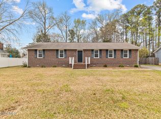 1403 Clifton Rd, Jacksonville, NC 28540