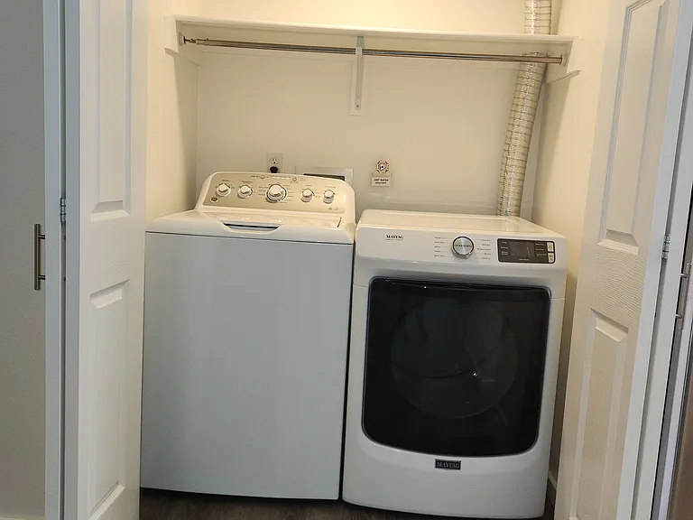 7315 47th Ave SW #101 — Photo 13