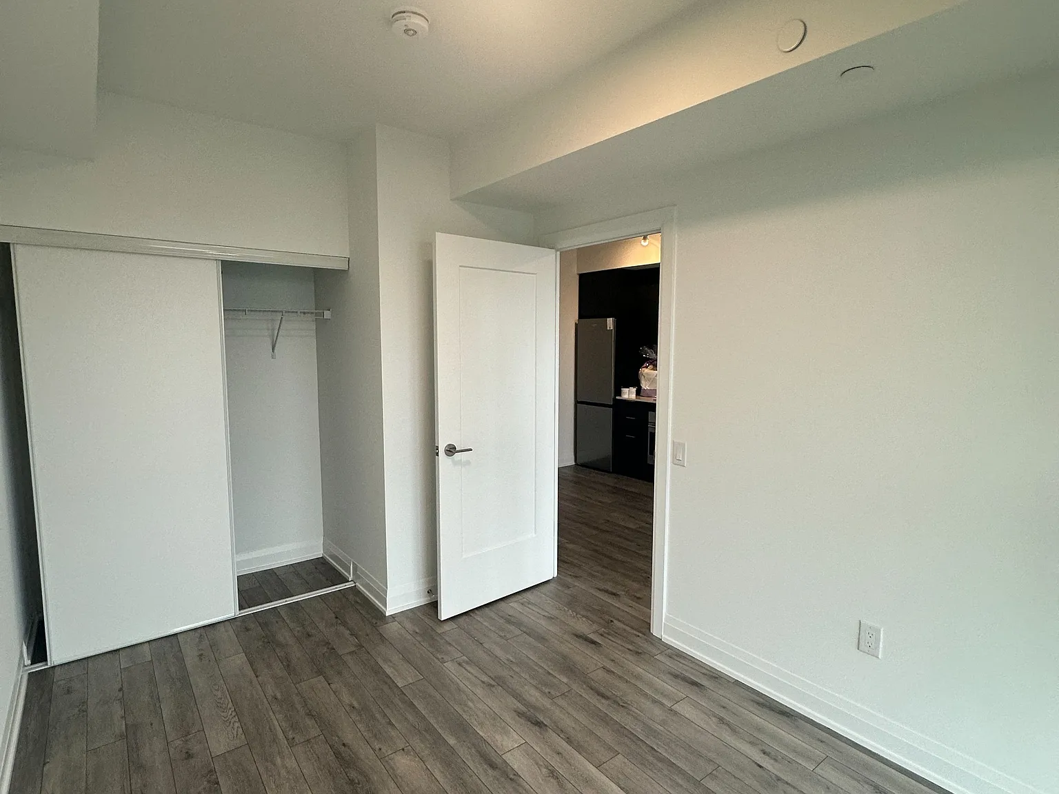 1 bed, $2,499 — Photo 4