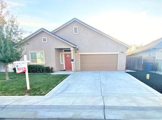 7426 La Mancha Way, Sacramento, CA 95823