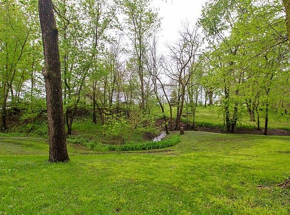 3rd image of 110 Ellis Riverview Ct