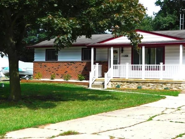 11354 Berkshire Dr, Clio, MI 48420