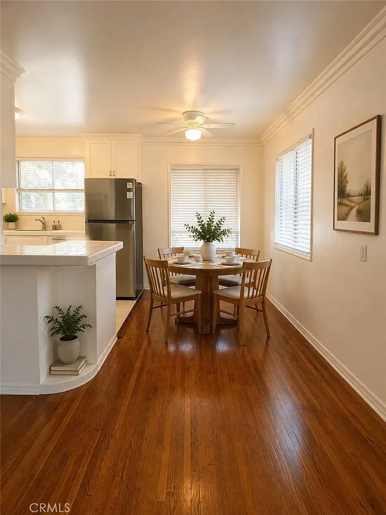 2 bed, 900 sqft, $2,950 — Photo 3