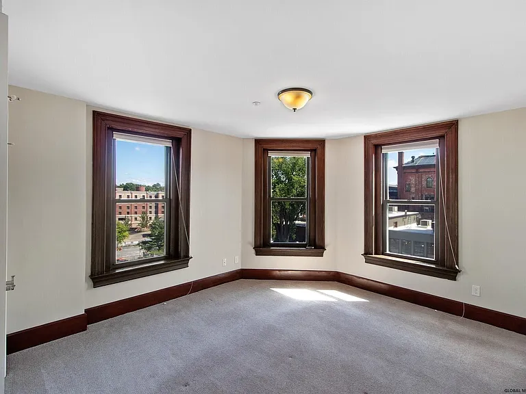 510 Broadway St #3H — Photo 14