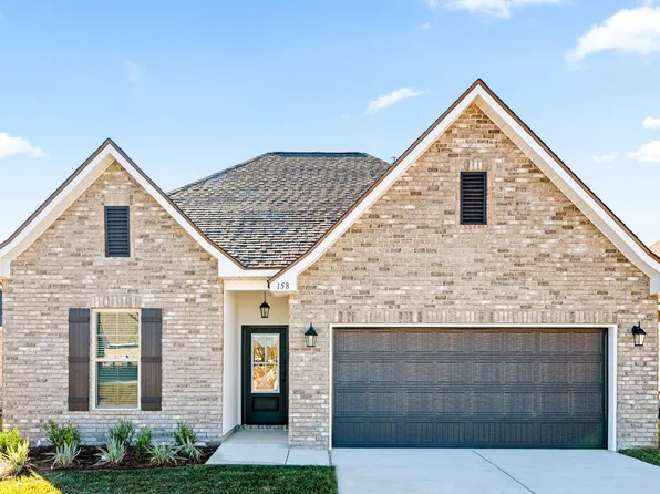 158 Bon Ami Dr, Freeport, FL 32439