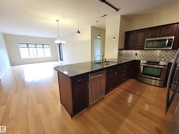 4th image of 160 Magrath Rd NW #442