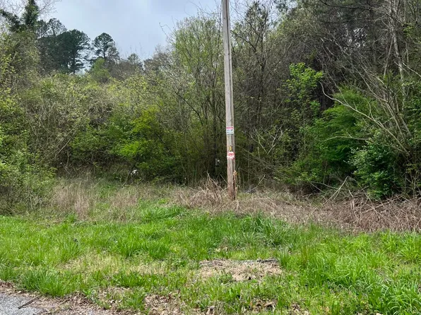 300 S Washington St, Rossville, GA 30741