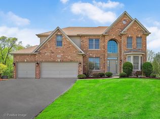 1464 Pleasant Dr, Bartlett, IL 60103