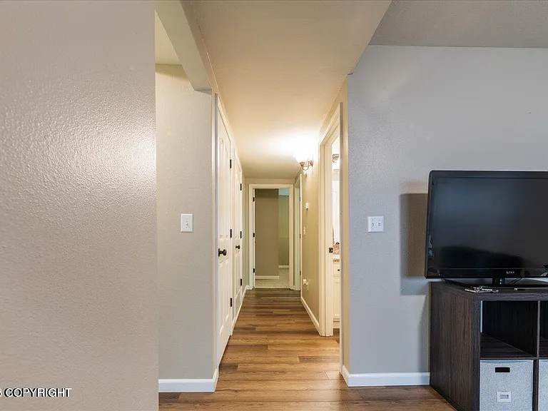 19015 Danny Dr — Photo 13