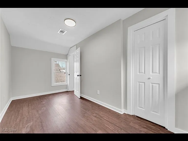 1244 W 69th St — Photo 11