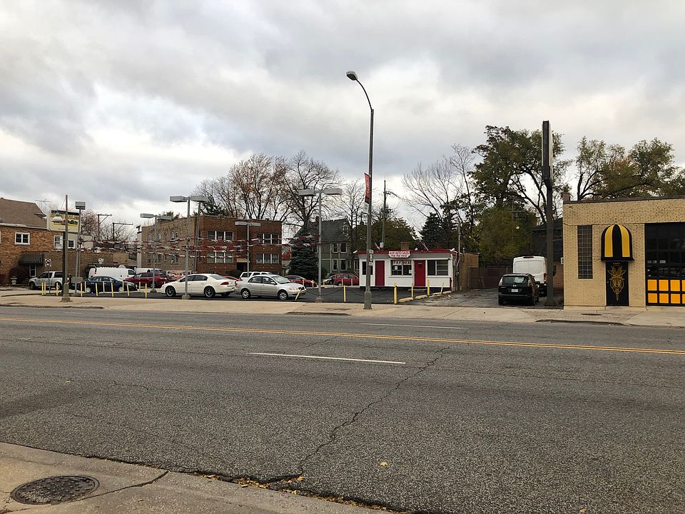 2nd image of 6825 Ogden Ave