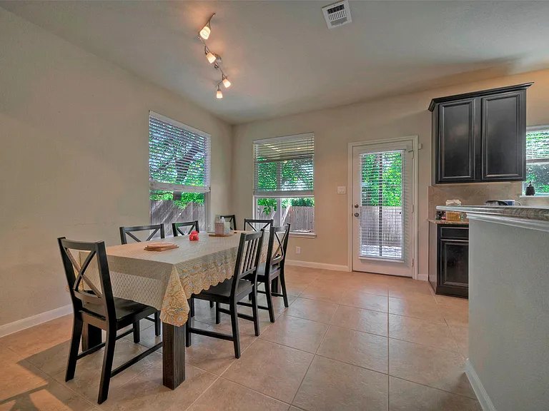 8724 White Ibis Dr — Photo 10