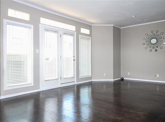 4th image of 4040 Avondale Ave #408