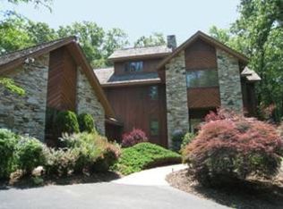 9 Wyndham Hill Dr, Reading, PA 19606